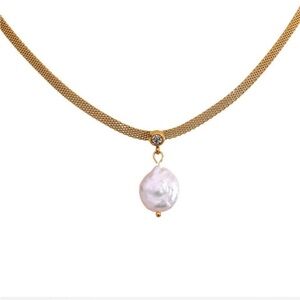 18k Gold Plated Baroque Pearl Mesh Chain
Necklace